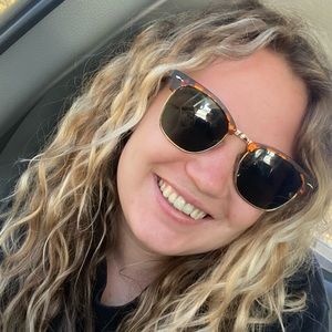 Meet your Posher, McKayla